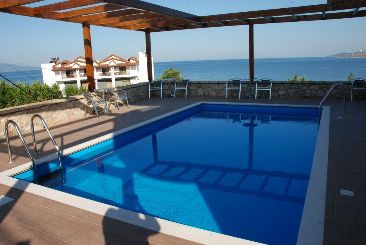 Hotel Sole Sarandë エクステリア 写真